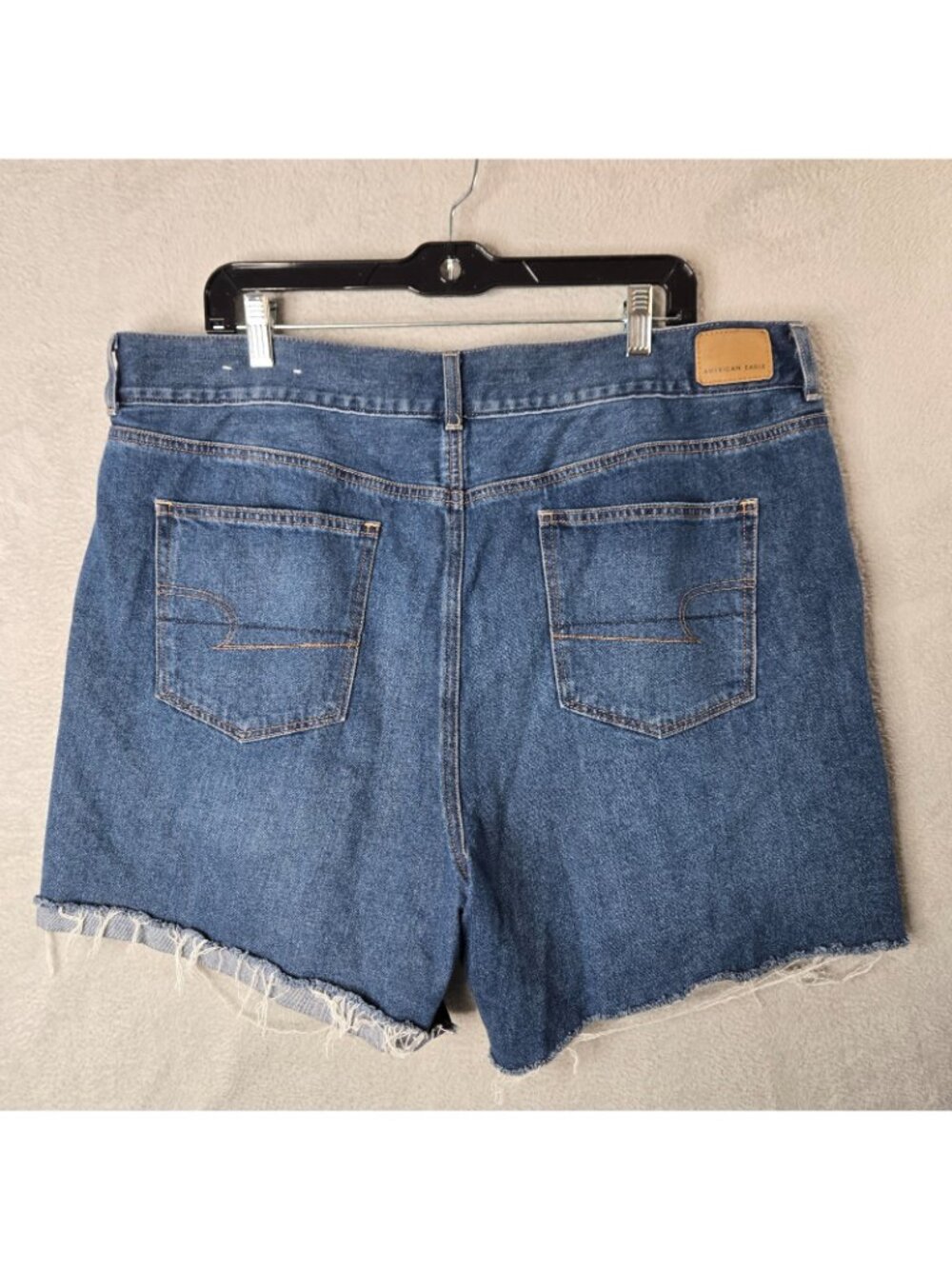 American Eagle 20 Mom Shorts Denim Jean Shorts Raw Hem Cut off Festival Party - Picture 8 of 11